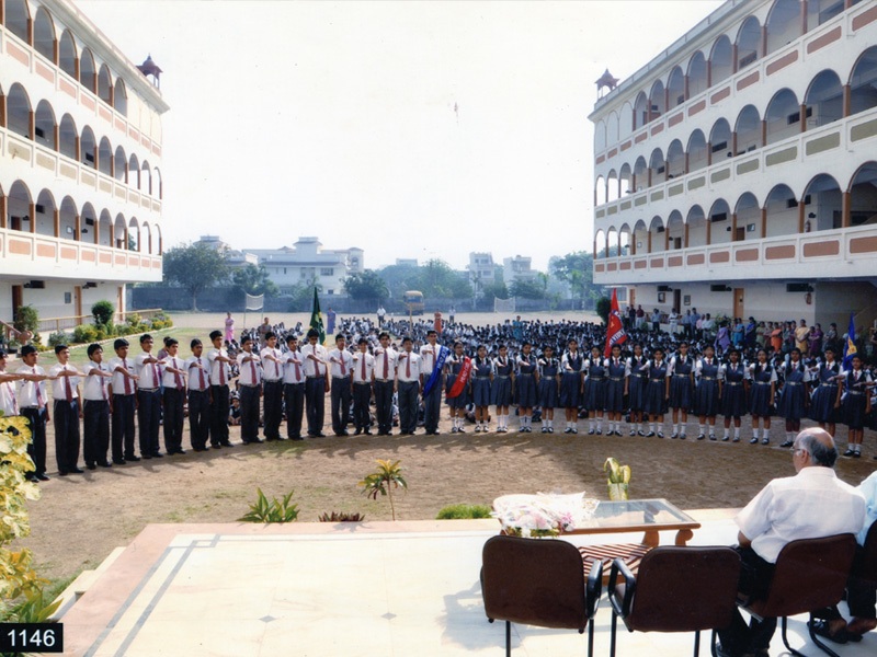 Projection of school children Maheshwari Vidyapeeth Surat