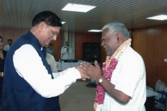 Welcome of Mr. Gupta By Dr. Bindeshar Pathak, Sulabh International, Delhi.